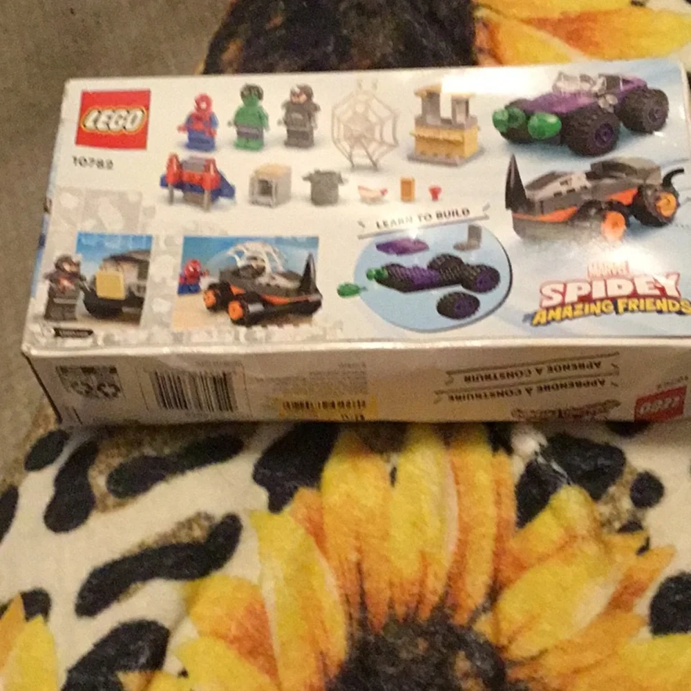 Lego 10782 Spidey and his Amazing Friends Hulk vs. Rhino Truck Showdown NEW